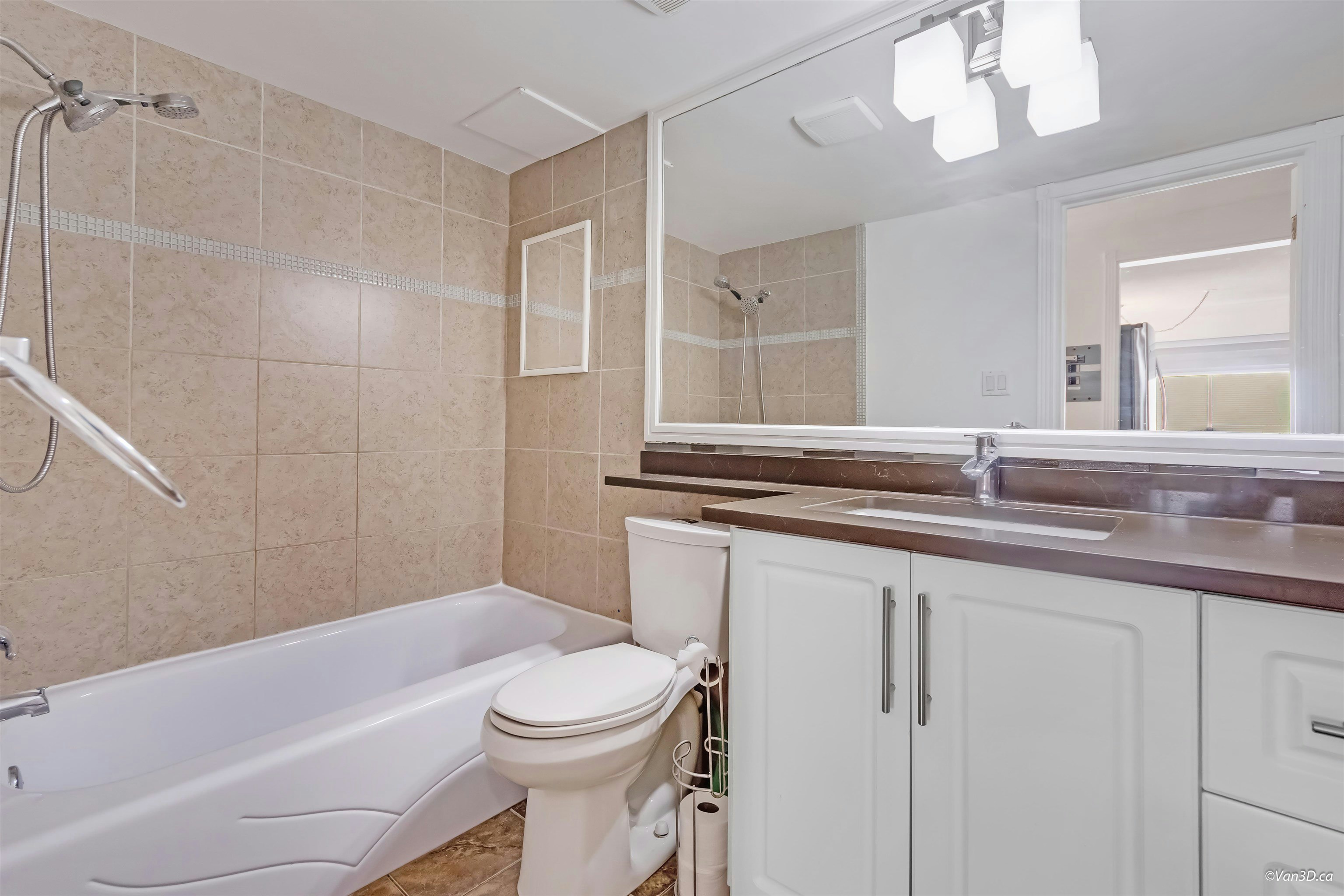 111-235 E 13th Street, North Vancouver, BC, V7L 2L6 - 24