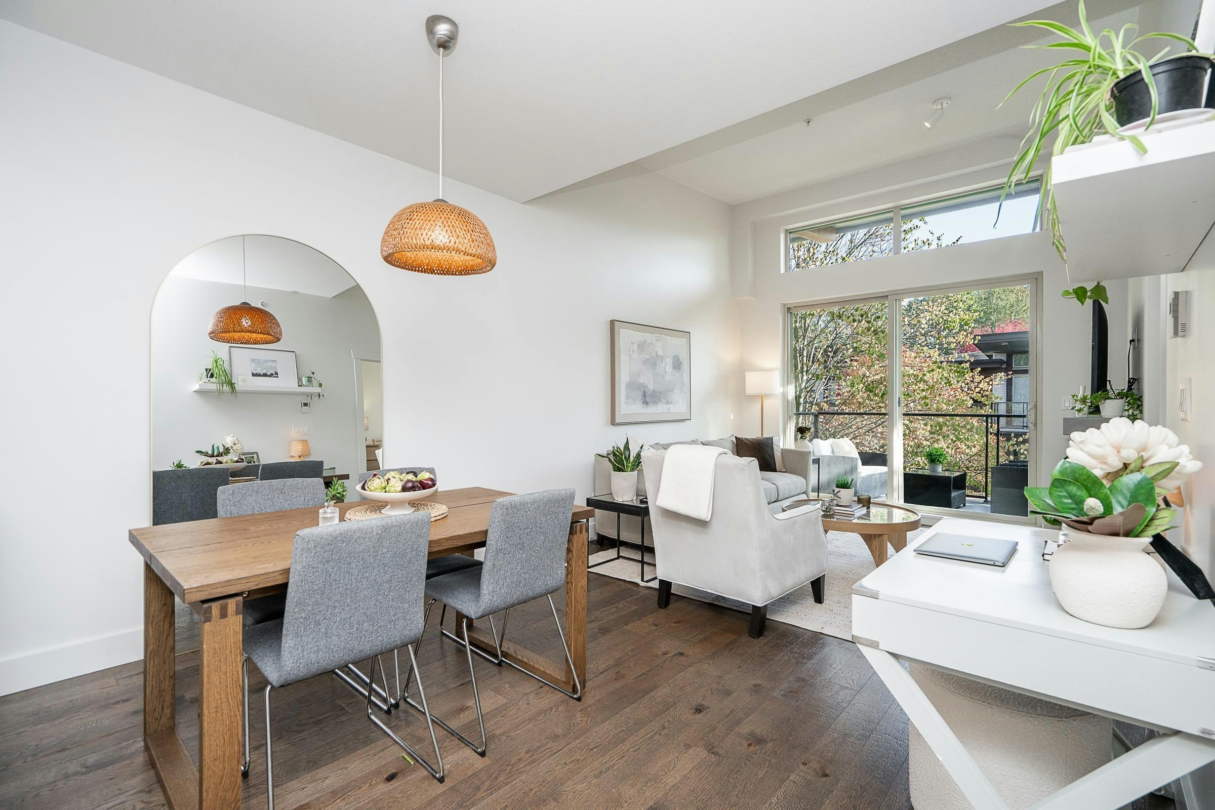 418-7478 Byrnepark Walk, Burnaby, BC, V3N 0B5