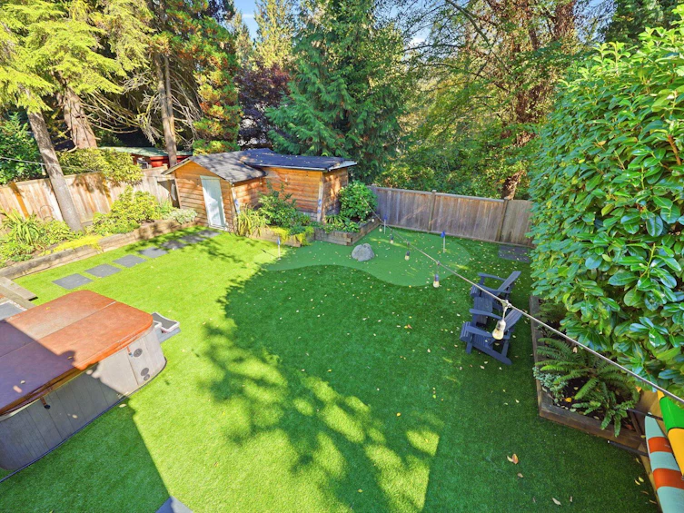 1720 Deep Cove Road, North Vancouver, BC, V7G 1S5 - 2