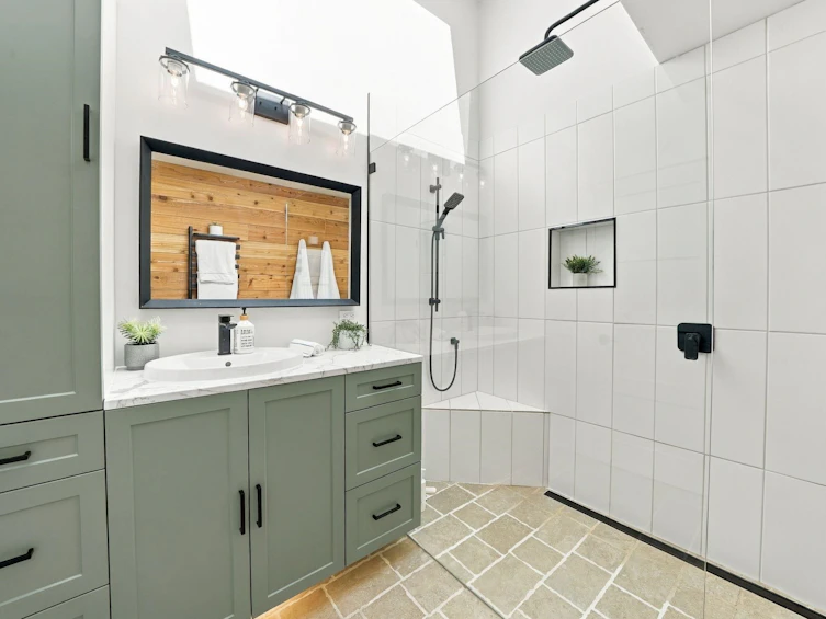 1720 Deep Cove Road, North Vancouver, BC, V7G 1S5 - 15