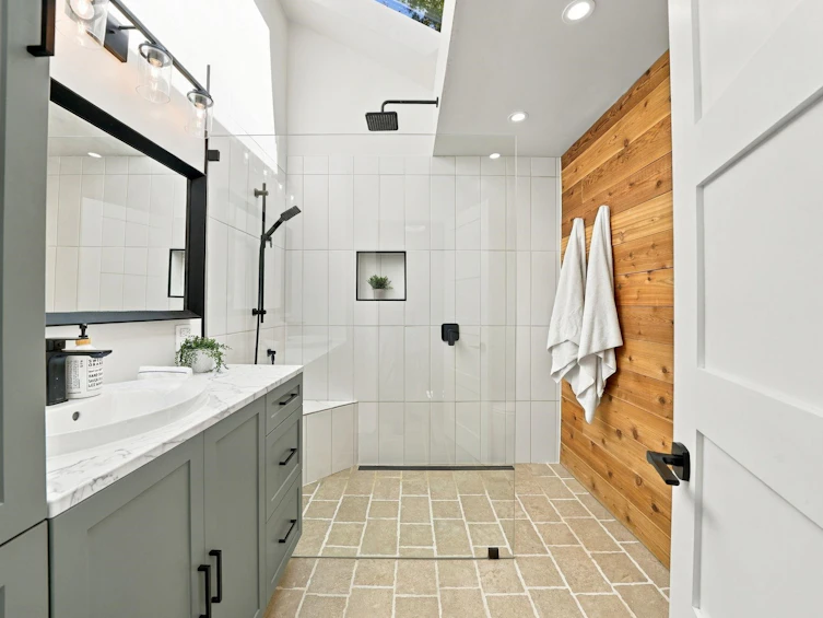 1720 Deep Cove Road, North Vancouver, BC, V7G 1S5 - 14