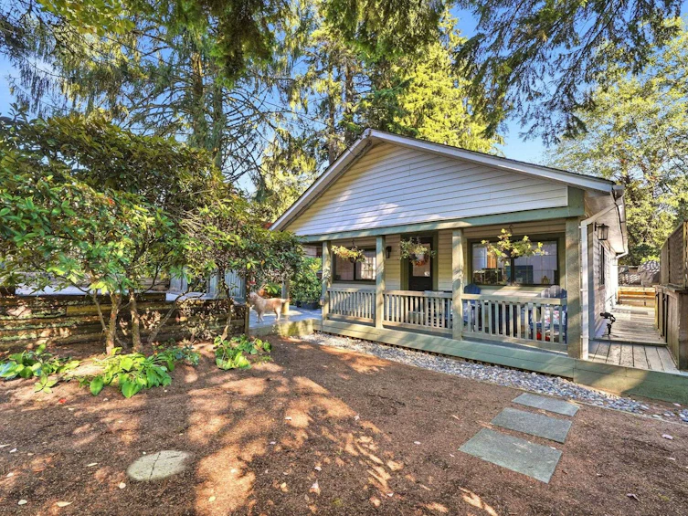 1720 Deep Cove Road, North Vancouver, BC, V7G 1S5 - 4