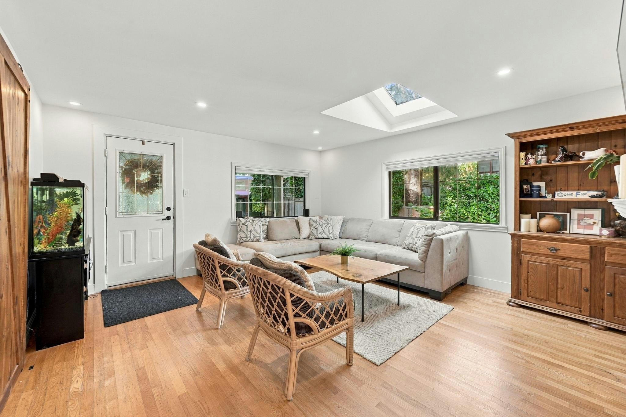 1720 Deep Cove Road, North Vancouver, BC, V7G 1S5 - 9