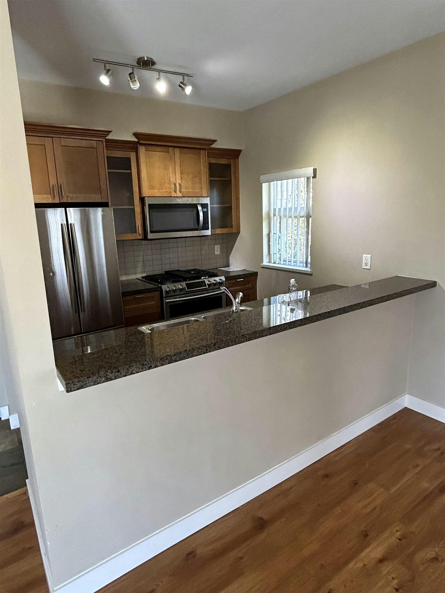 157-7388 Macpherson Avenue, Burnaby, BC, V5J 0A1 - 6