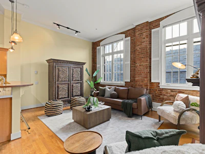 105-1811 W 16th Avenue - 4