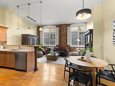 105-1811 W 16th Avenue - 3