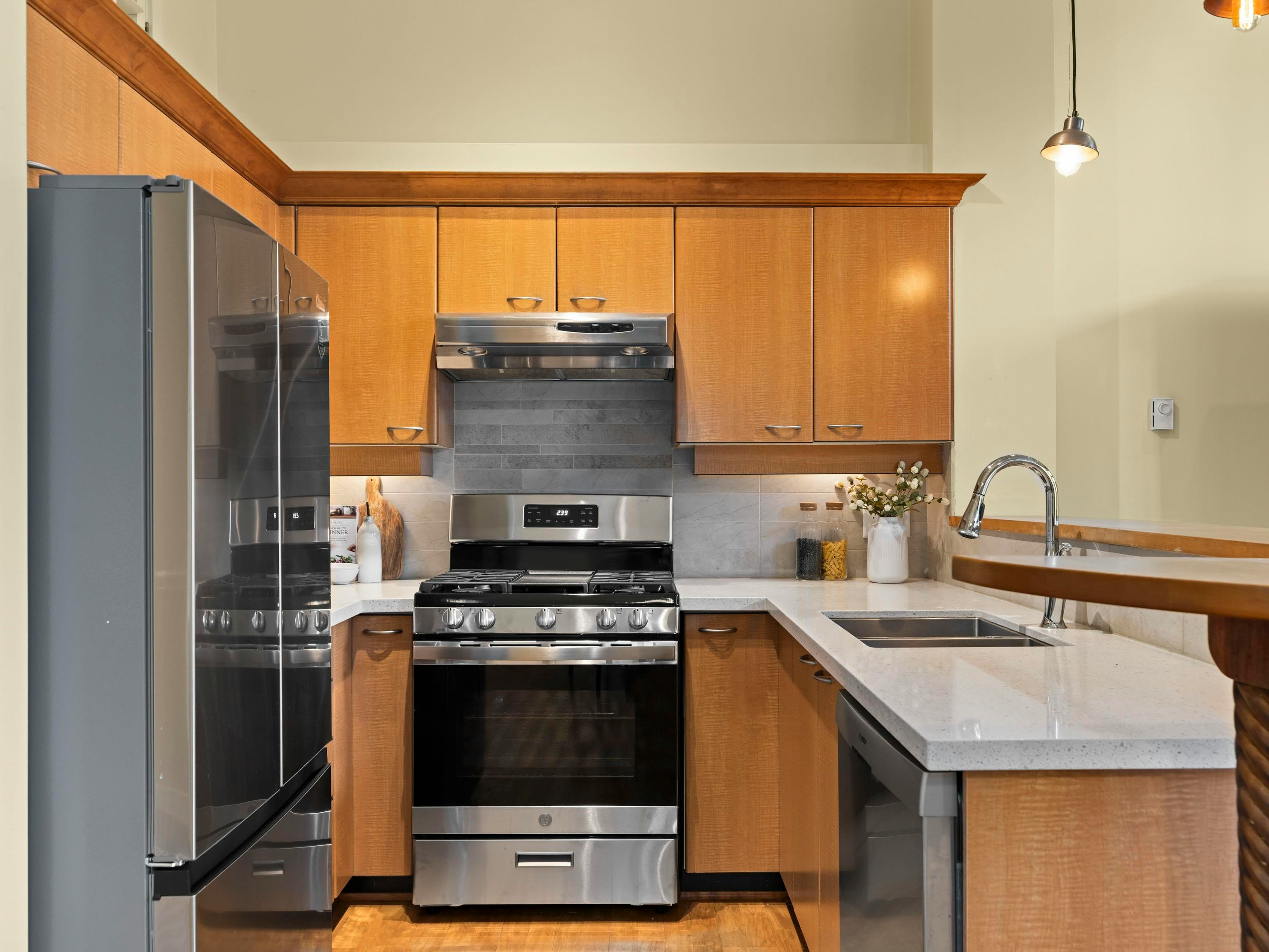 105-1811 W 16th Avenue, Vancouver, BC, V6J 2M3 - 21