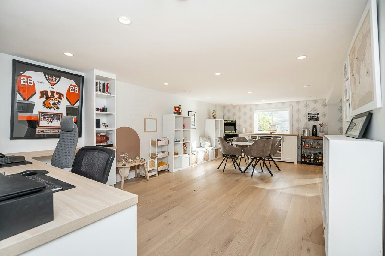 1361 E 15th Street, North Vancouver, BC, V7J 1K9 - 20