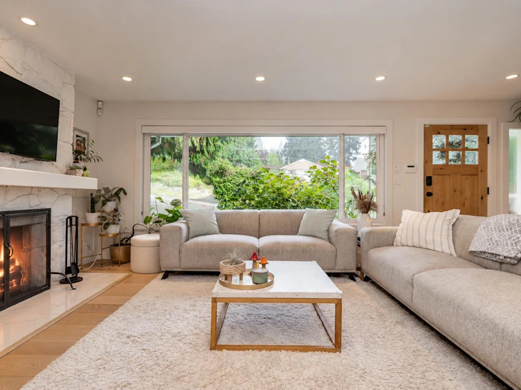 1361 E 15th Street, North Vancouver, BC, V7J 1K9 - 3