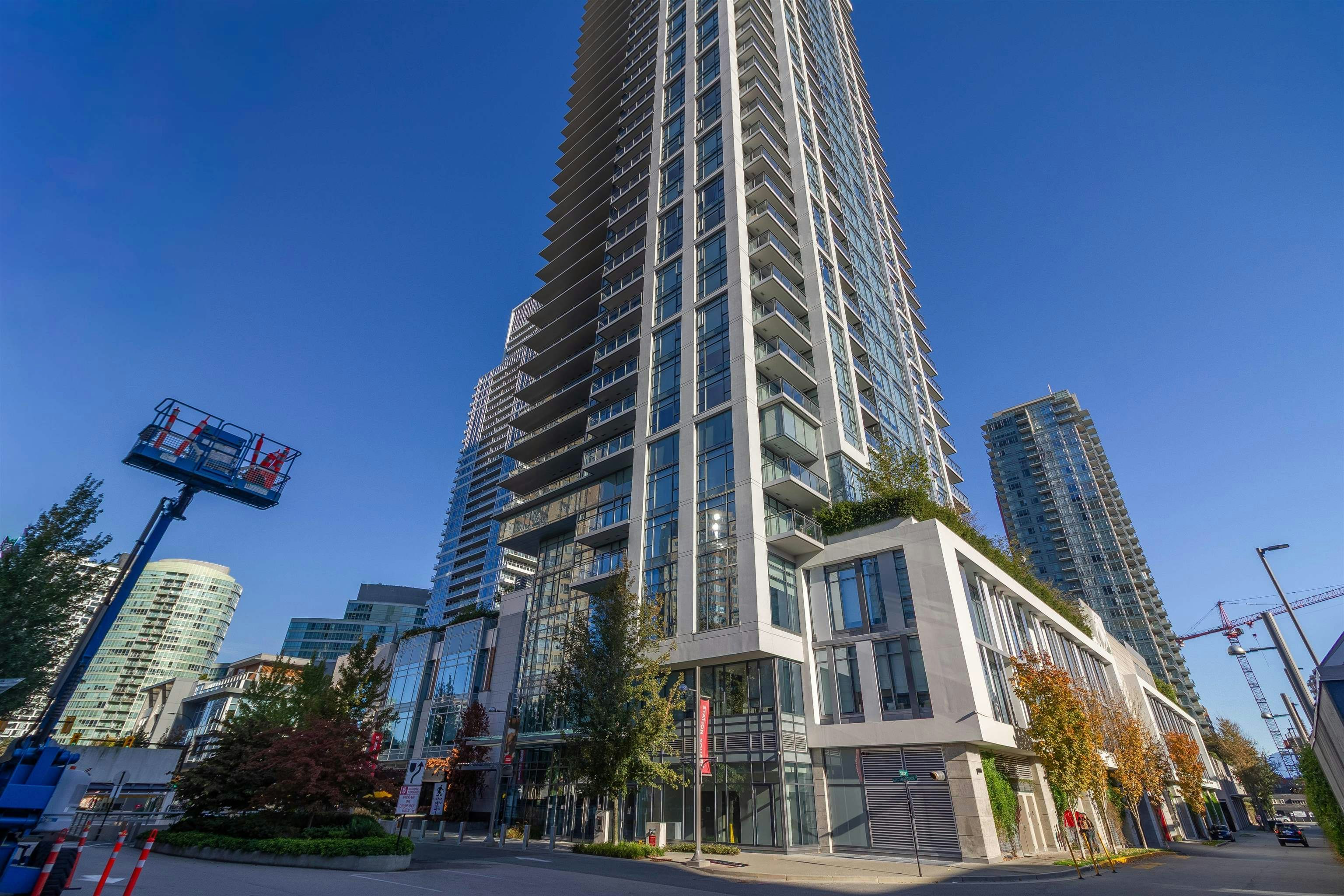 506-6098 Station Street, Burnaby, BC, V5H 0H4