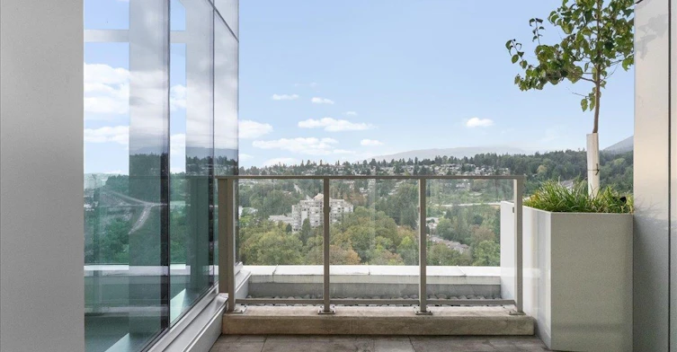 2406-1500 Fern Street, North Vancouver, BC, V7J 0E6 - 9