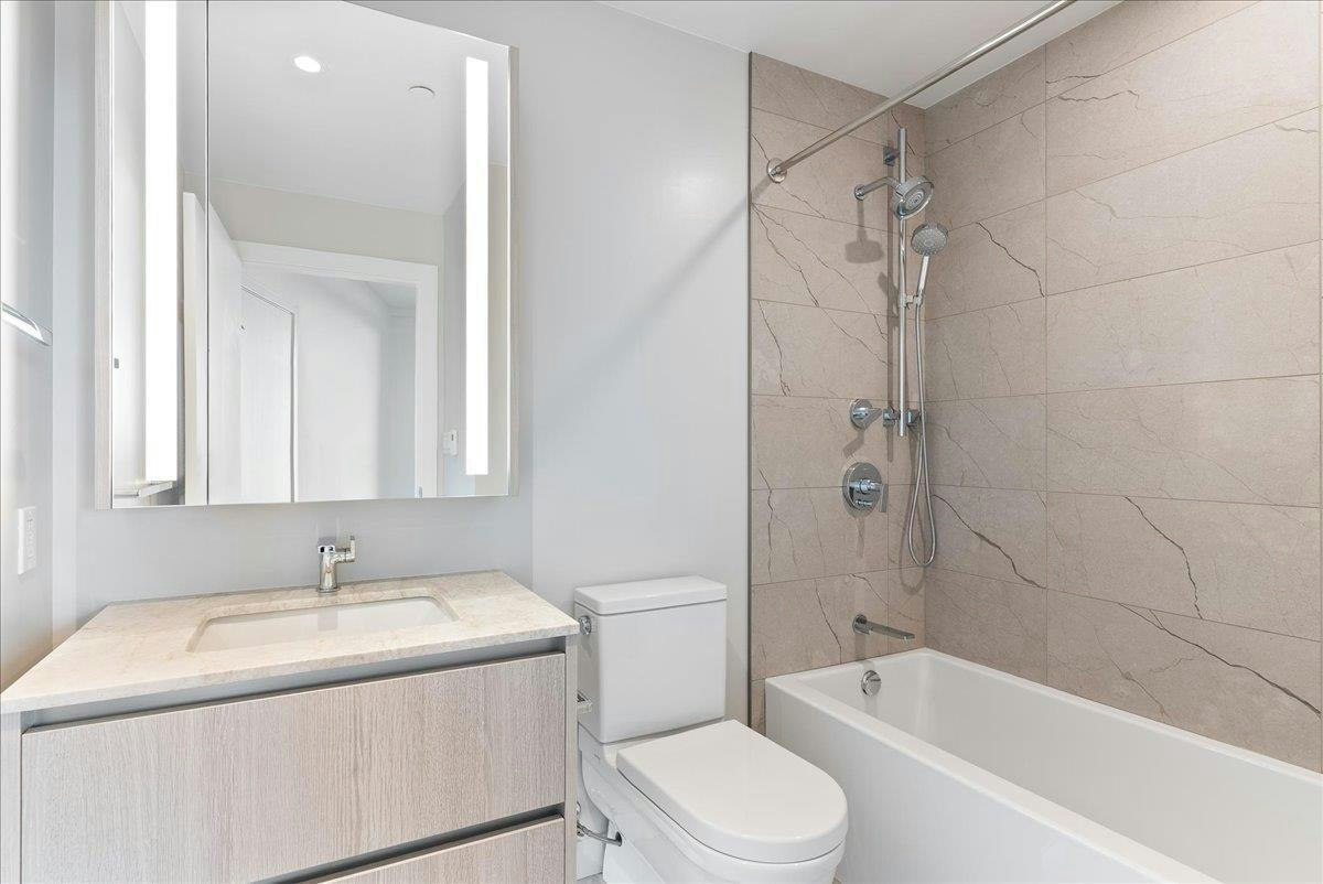 2406-1500 Fern Street, North Vancouver, BC, V7J 0E6 - 21