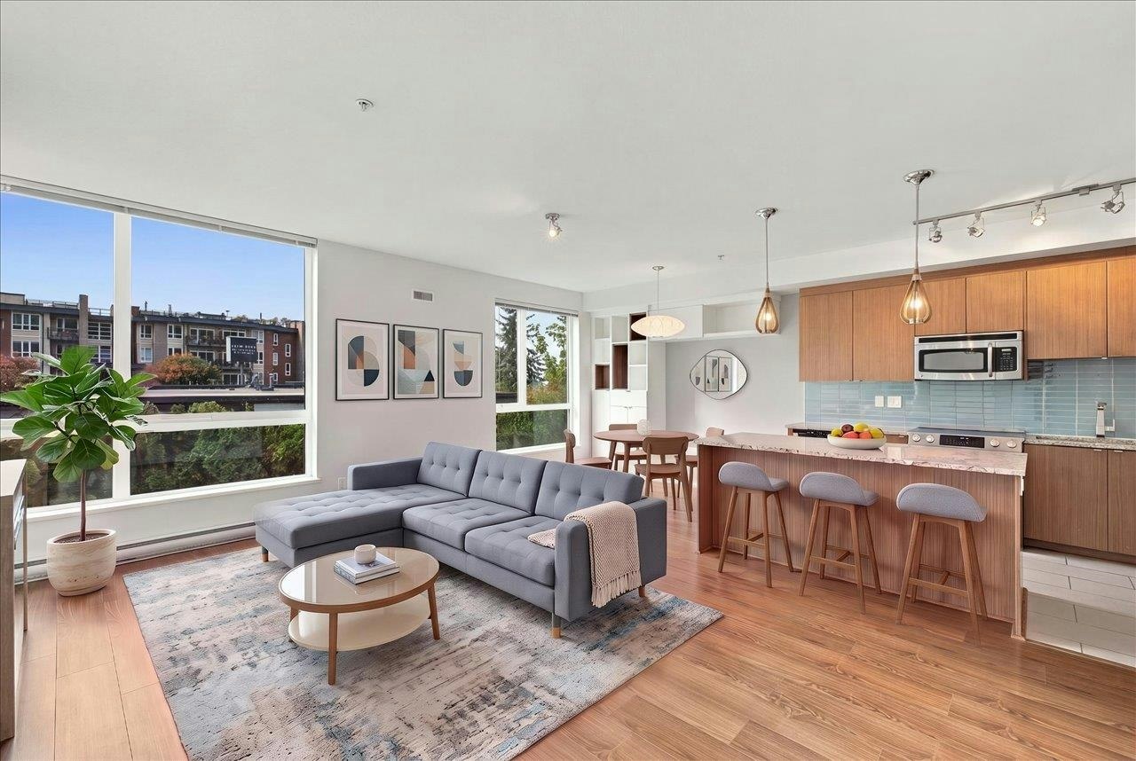 108-735 W 15th Street, North Vancouver, BC, V7M 0B8