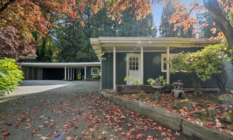 455 Macbeth Crescent