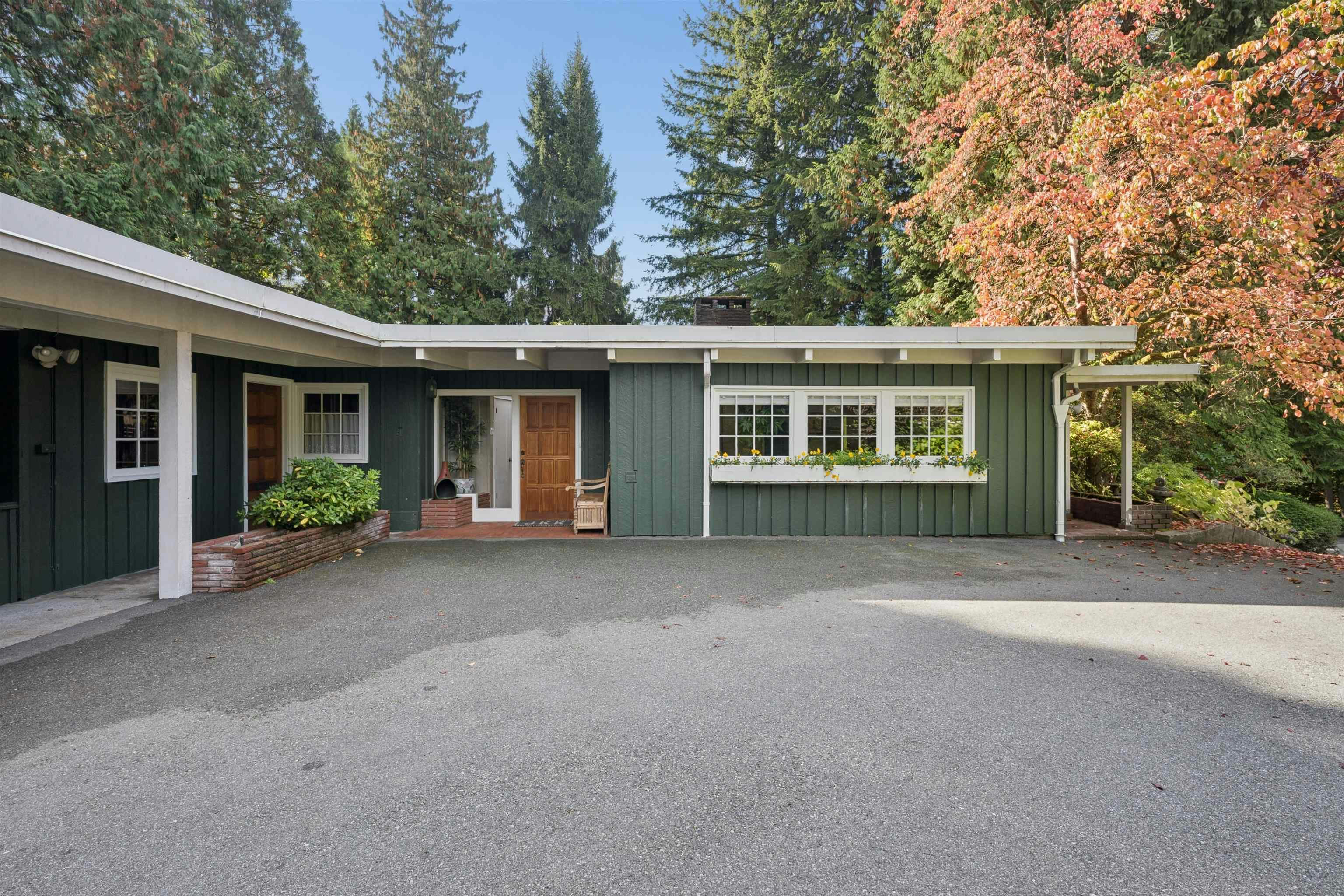 455 Macbeth Crescent - 3