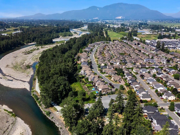 5482 Peach Road, Chilliwack, BC, V2R 0X7 - 3