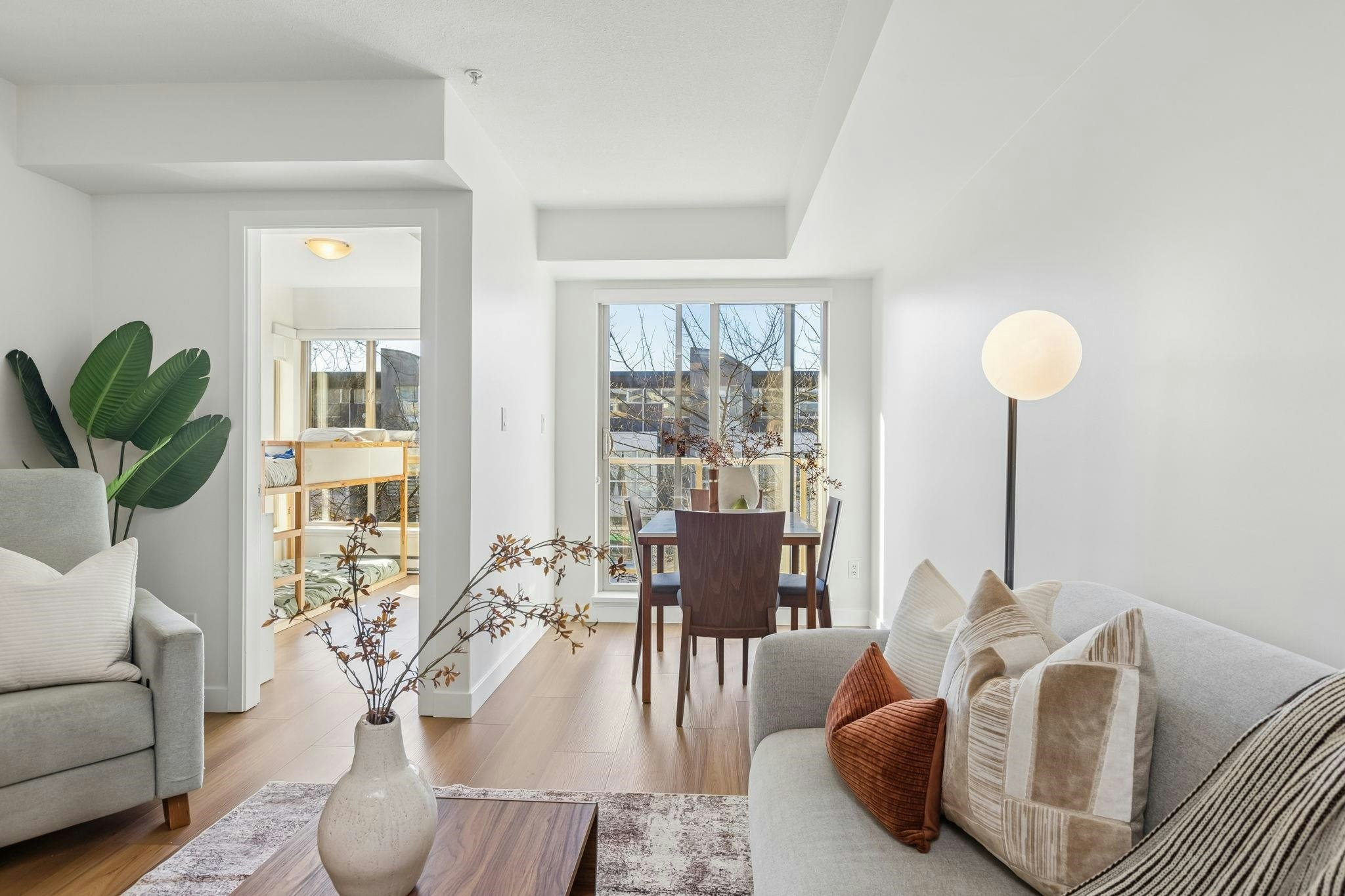 311-702 E King Edward Avenue, Vancouver, BC, V5V 0A9