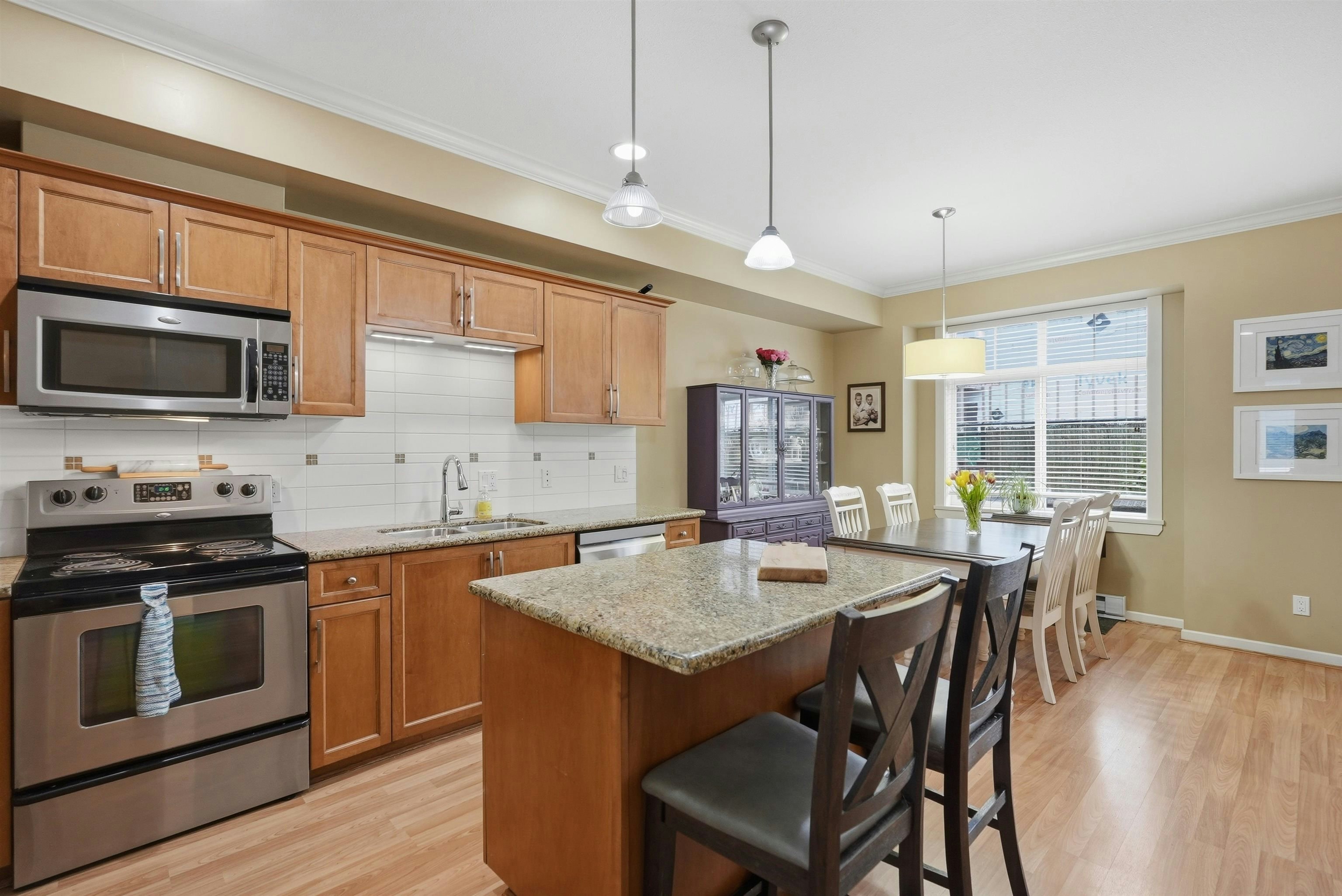 7-4910 Central Avenue, Delta, BC, V4K 2G6 - 4
