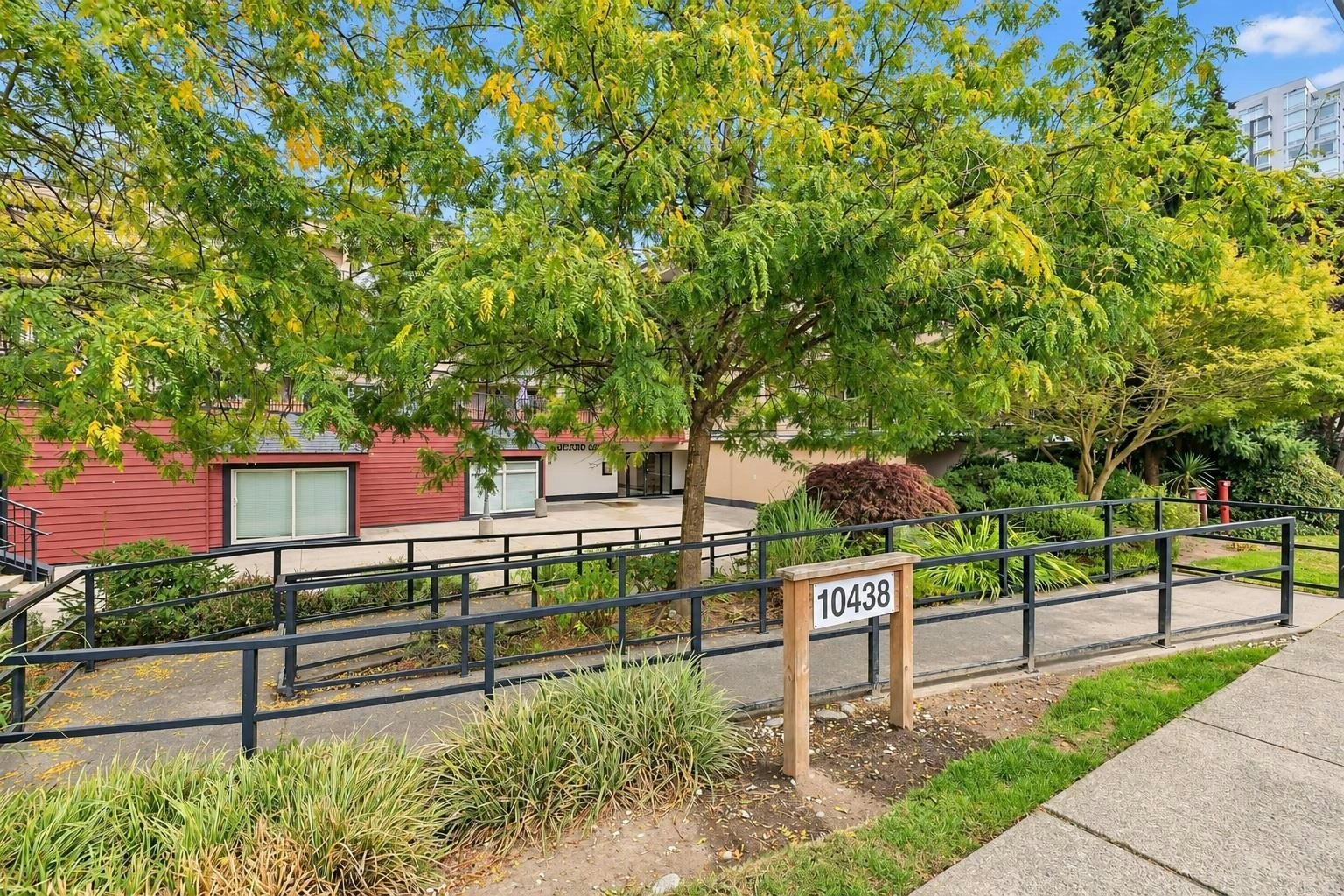 207-10438 148 Street, Surrey, BC, V3R 8S9 - 18
