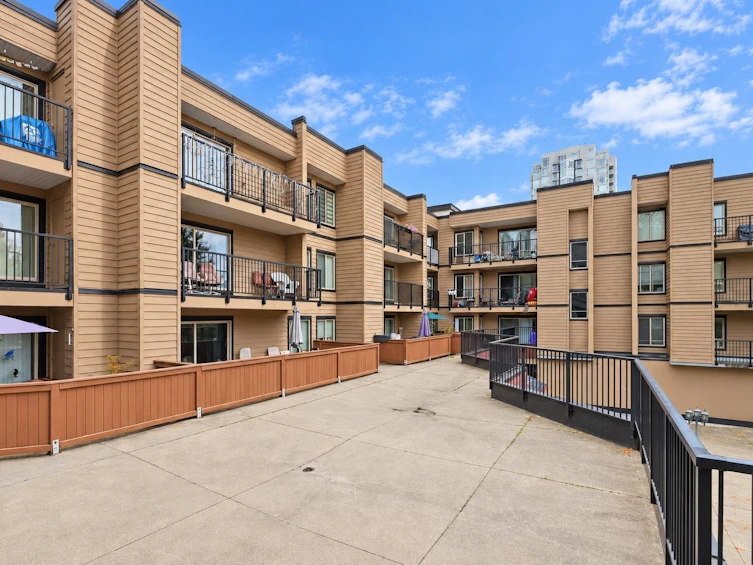 207-10438 148 Street, Surrey, BC, V3R 8S9 - 17
