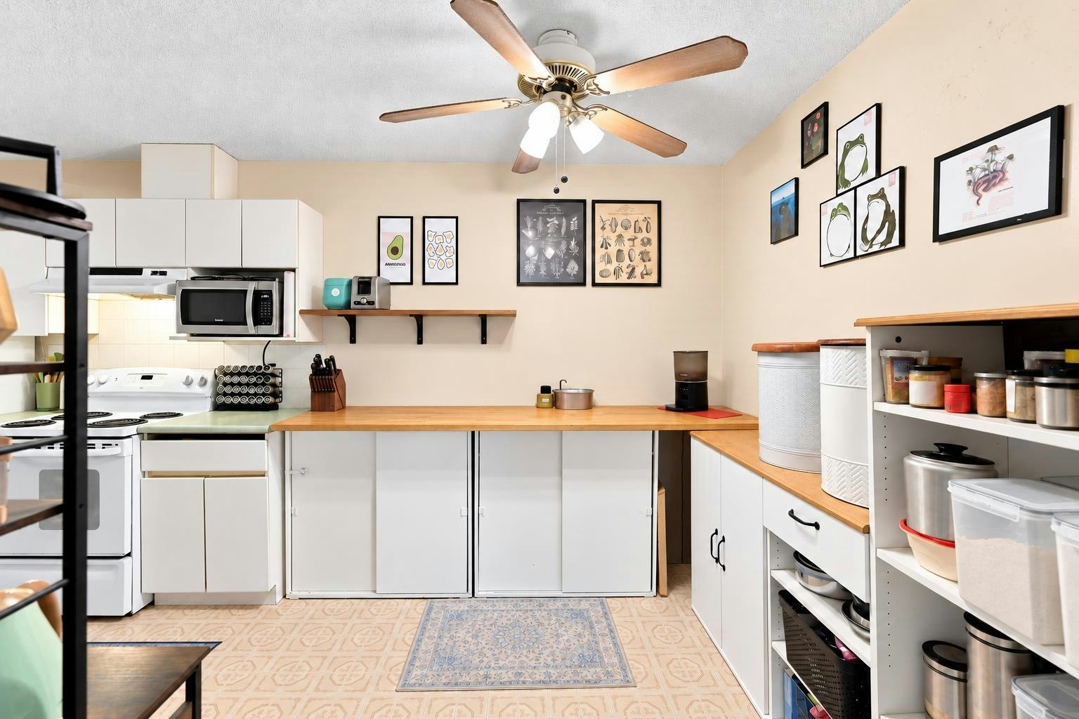 207-10438 148 Street, Surrey, BC, V3R 8S9 - 10