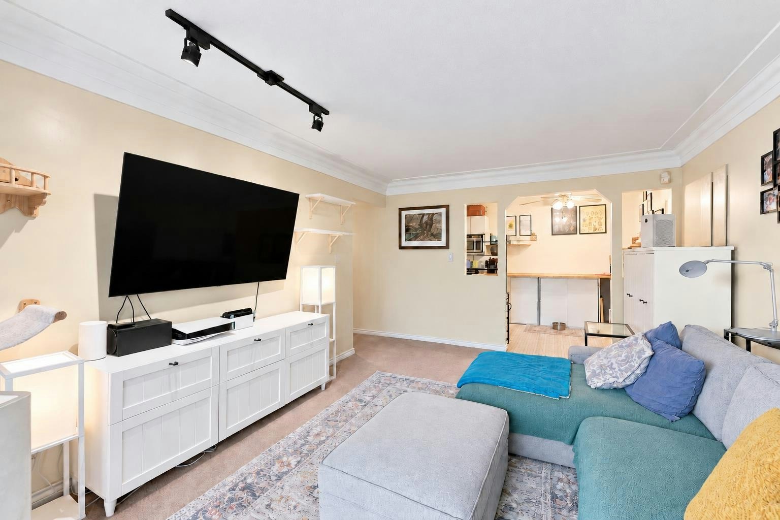 207-10438 148 Street, Surrey, BC, V3R 8S9 - 7