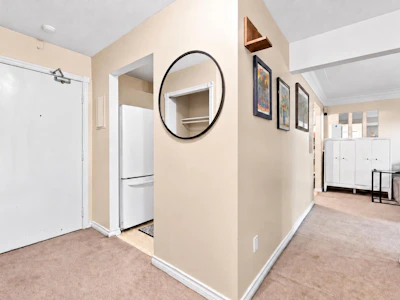 207-10438 148 Street - 3