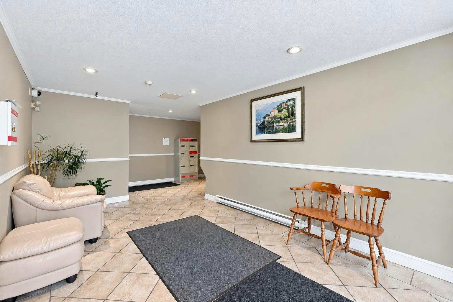 207-10438 148 Street - 2