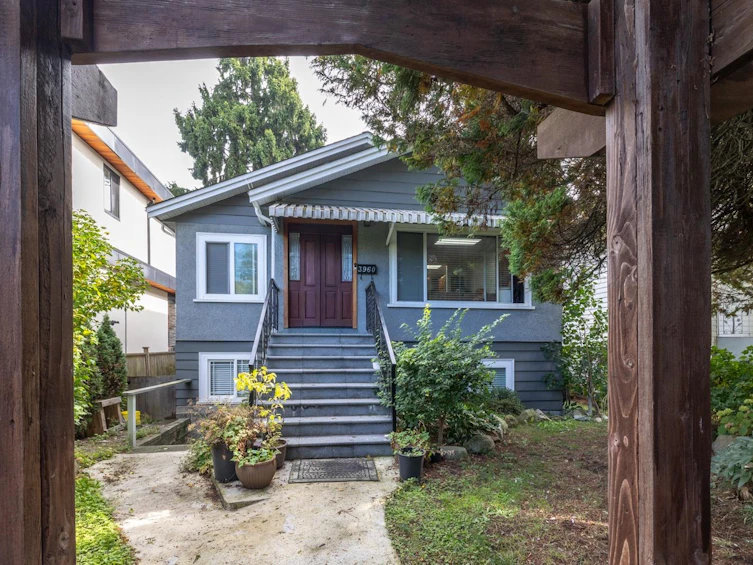 3960 Nootka Street, Vancouver, BC, V5R 2C9 - 2