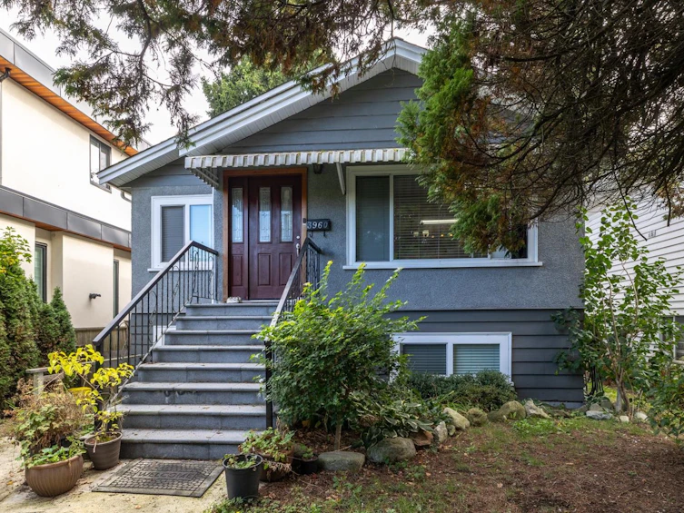 3960 Nootka Street, Vancouver, BC, V5R 2C9 - 3