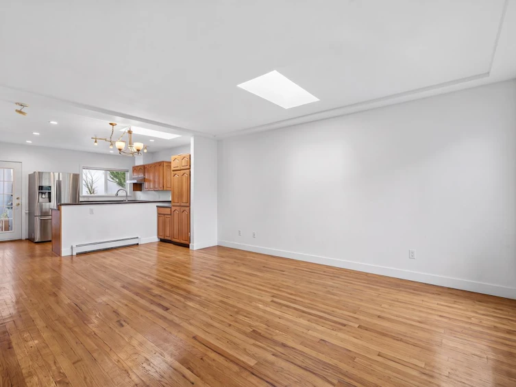 3960 Nootka Street, Vancouver, BC, V5R 2C9 - 5