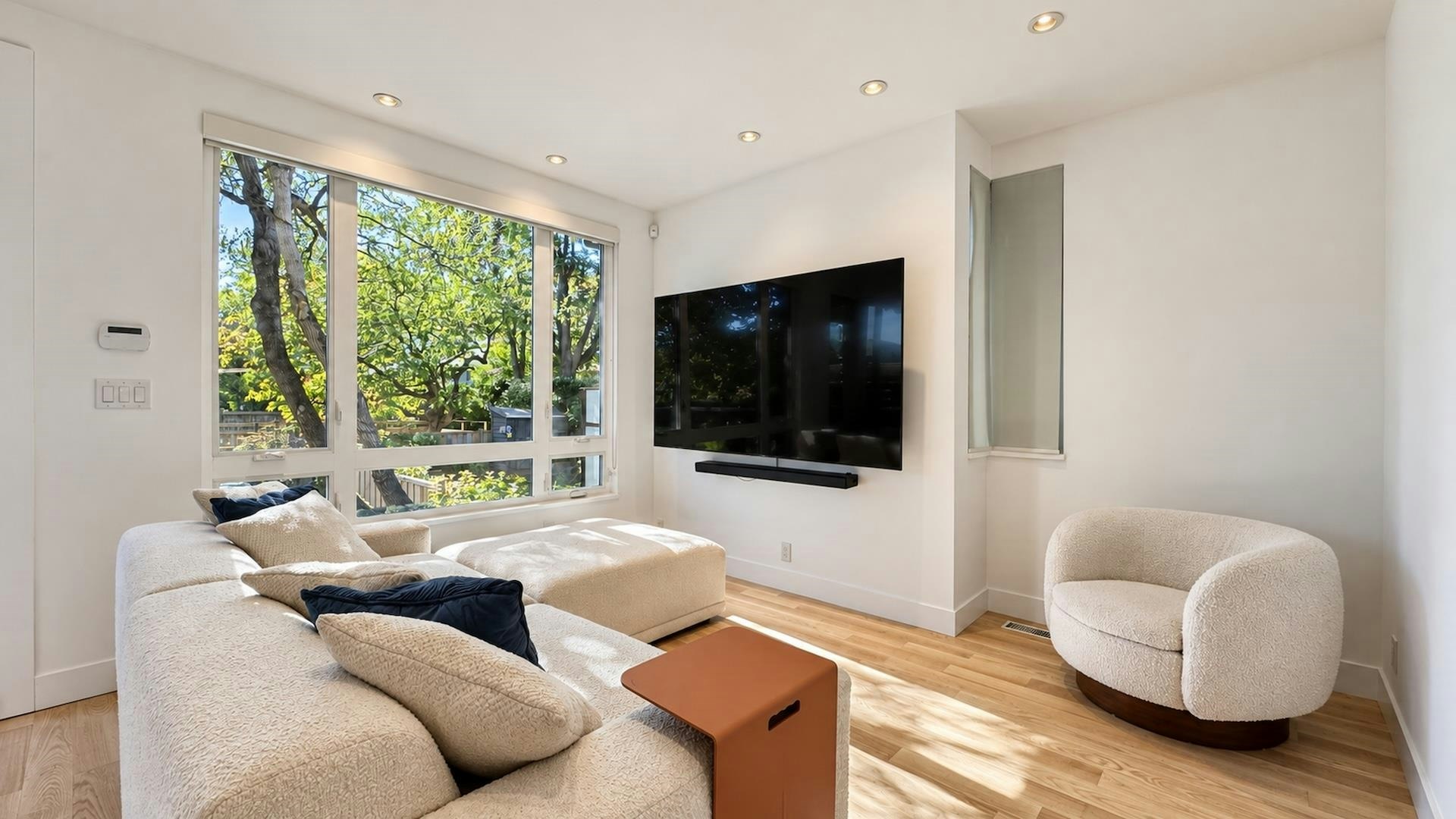 80 E 22nd Avenue, Vancouver, BC, V5V 1T4 - 13