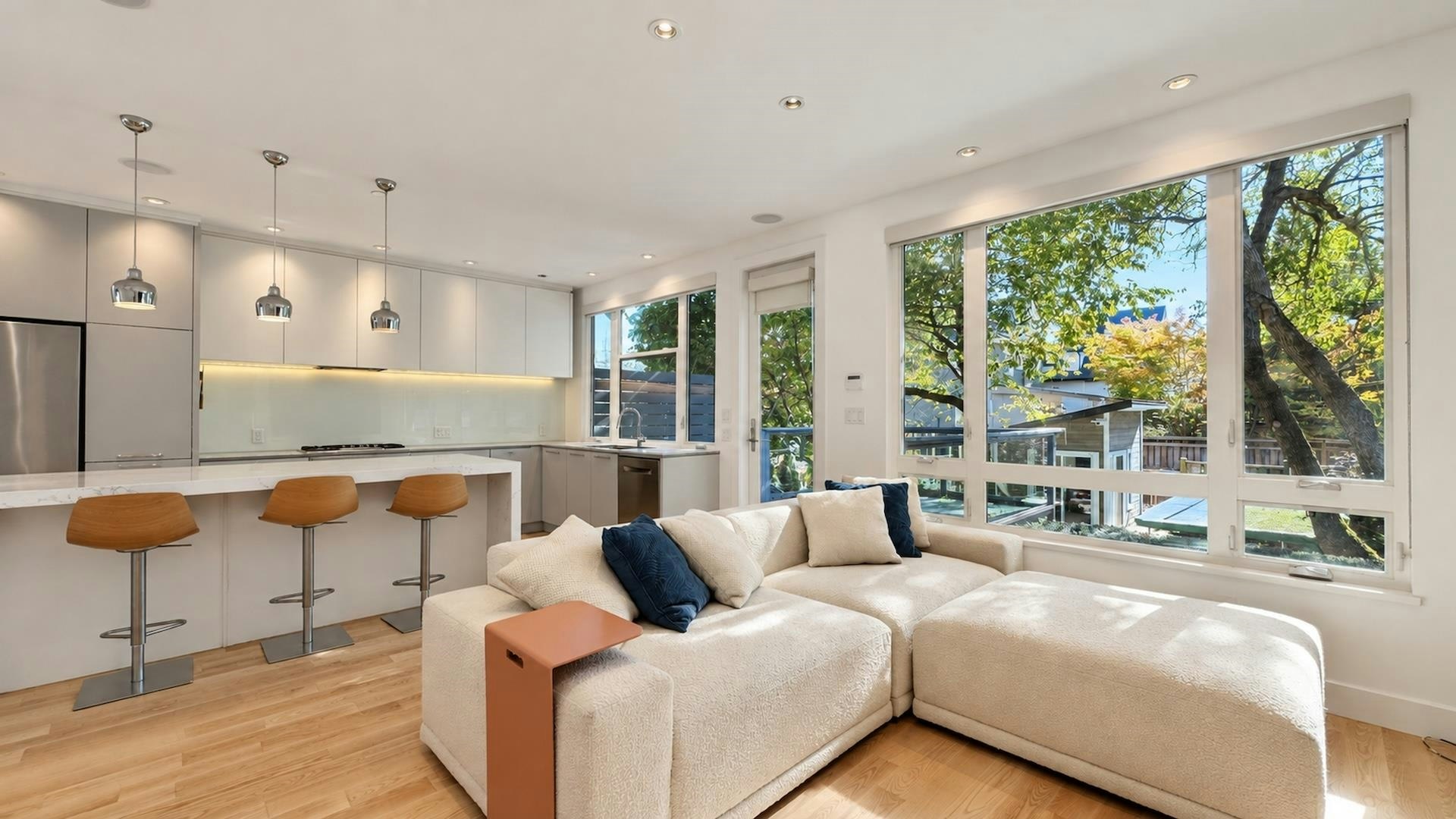 80 E 22nd Avenue, Vancouver, BC, V5V 1T4 - 11