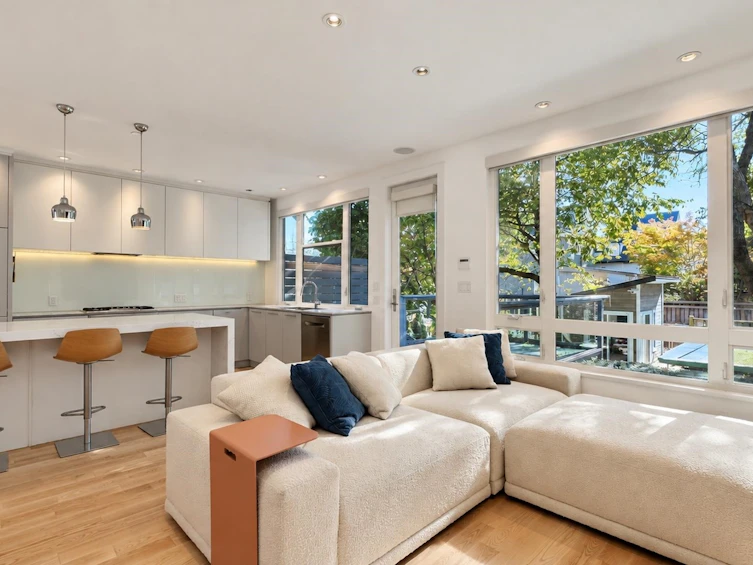 80 E 22nd Avenue, Vancouver, BC, V5V 1T4 - 11