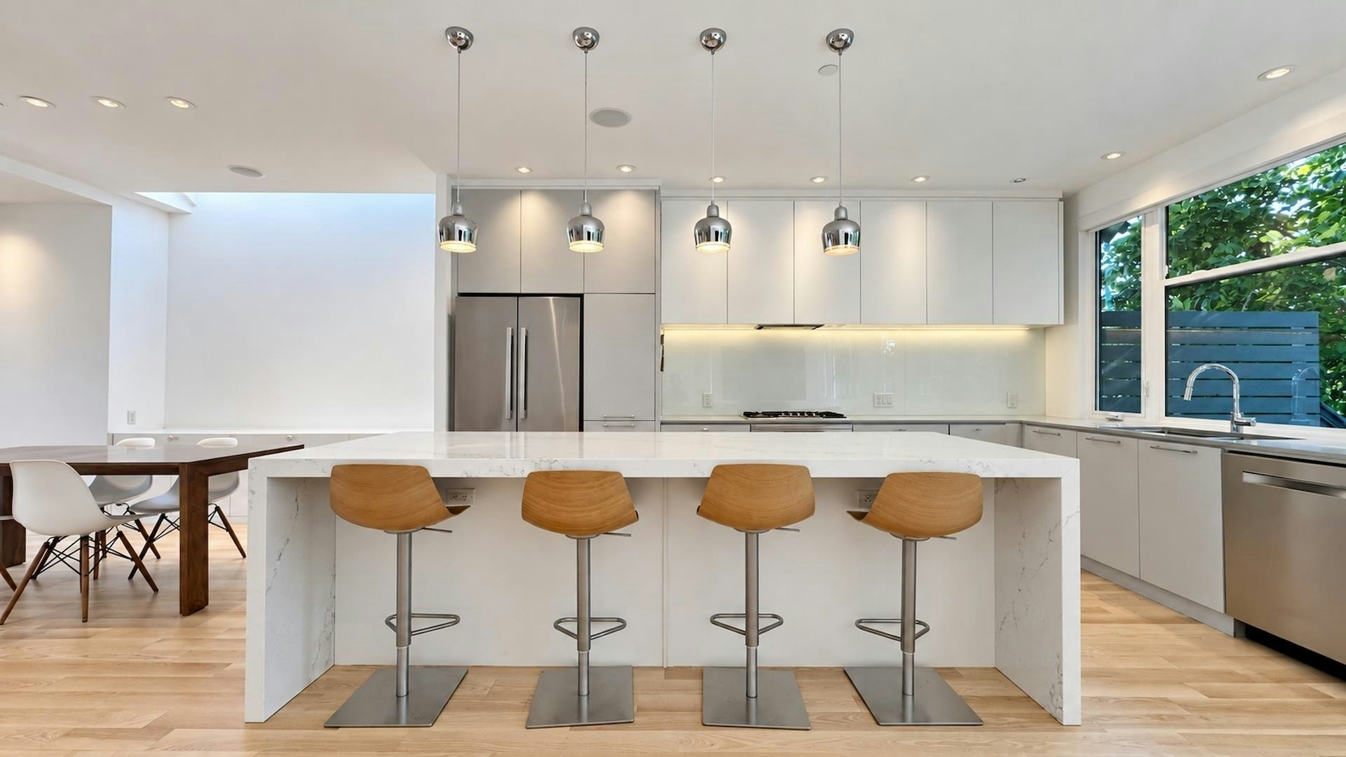 80 E 22nd Avenue, Vancouver, BC, V5V 1T4 - 8