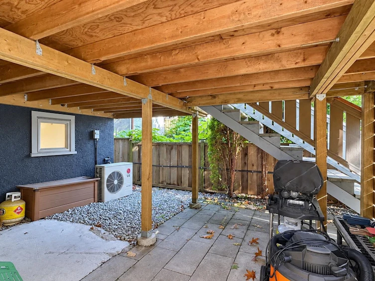 80 E 22nd Avenue, Vancouver, BC, V5V 1T4 - 40