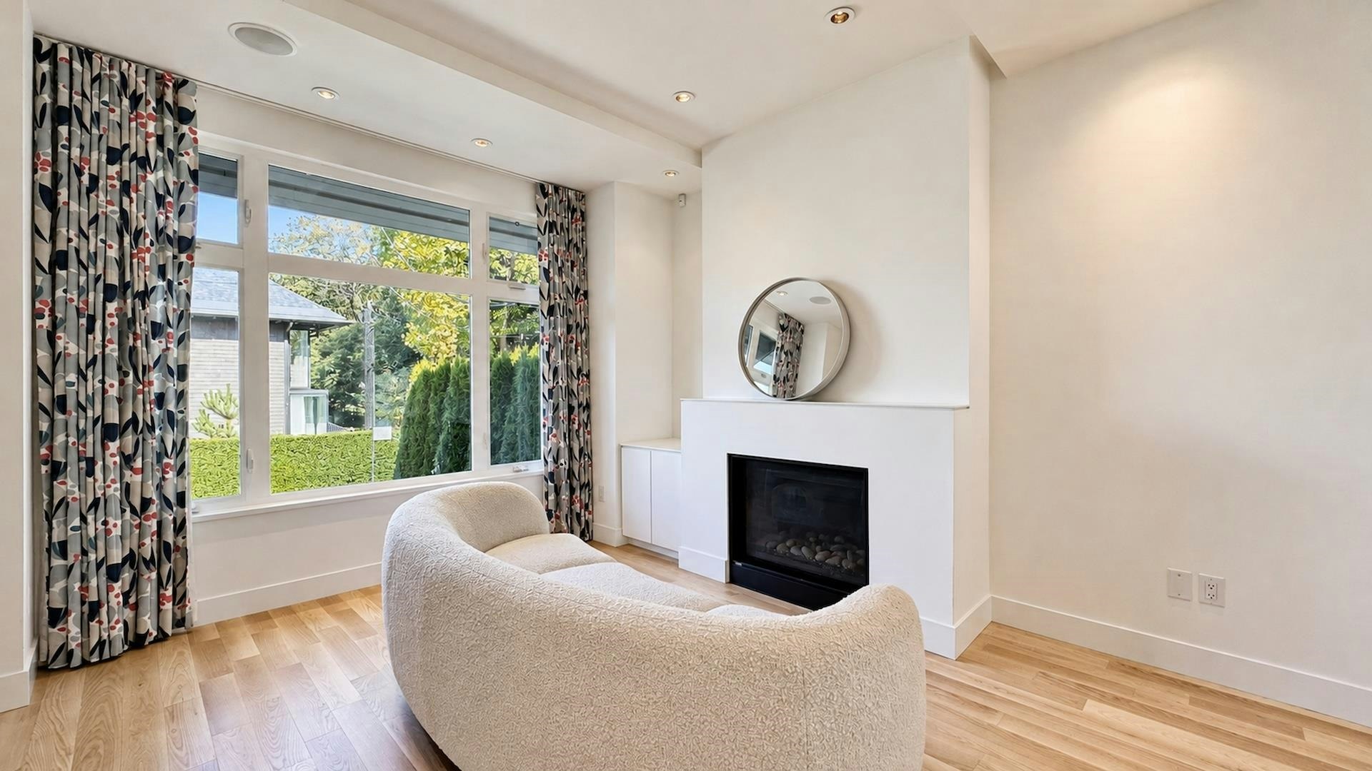80 E 22nd Avenue - 3
