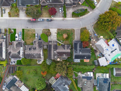 4695 London Crescent - 3