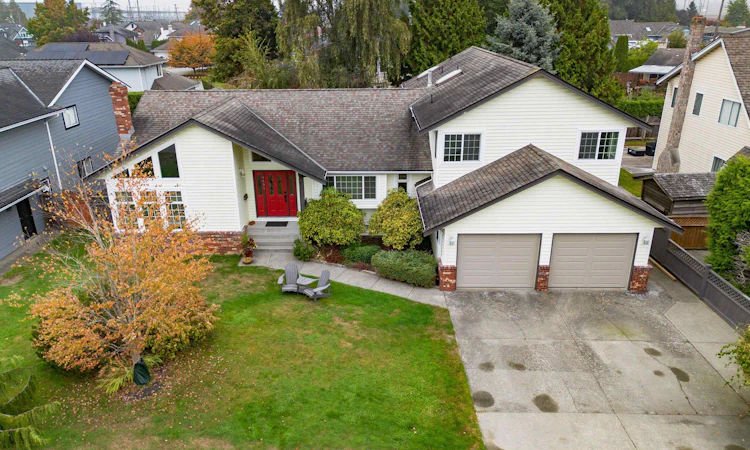 4695 London Crescent