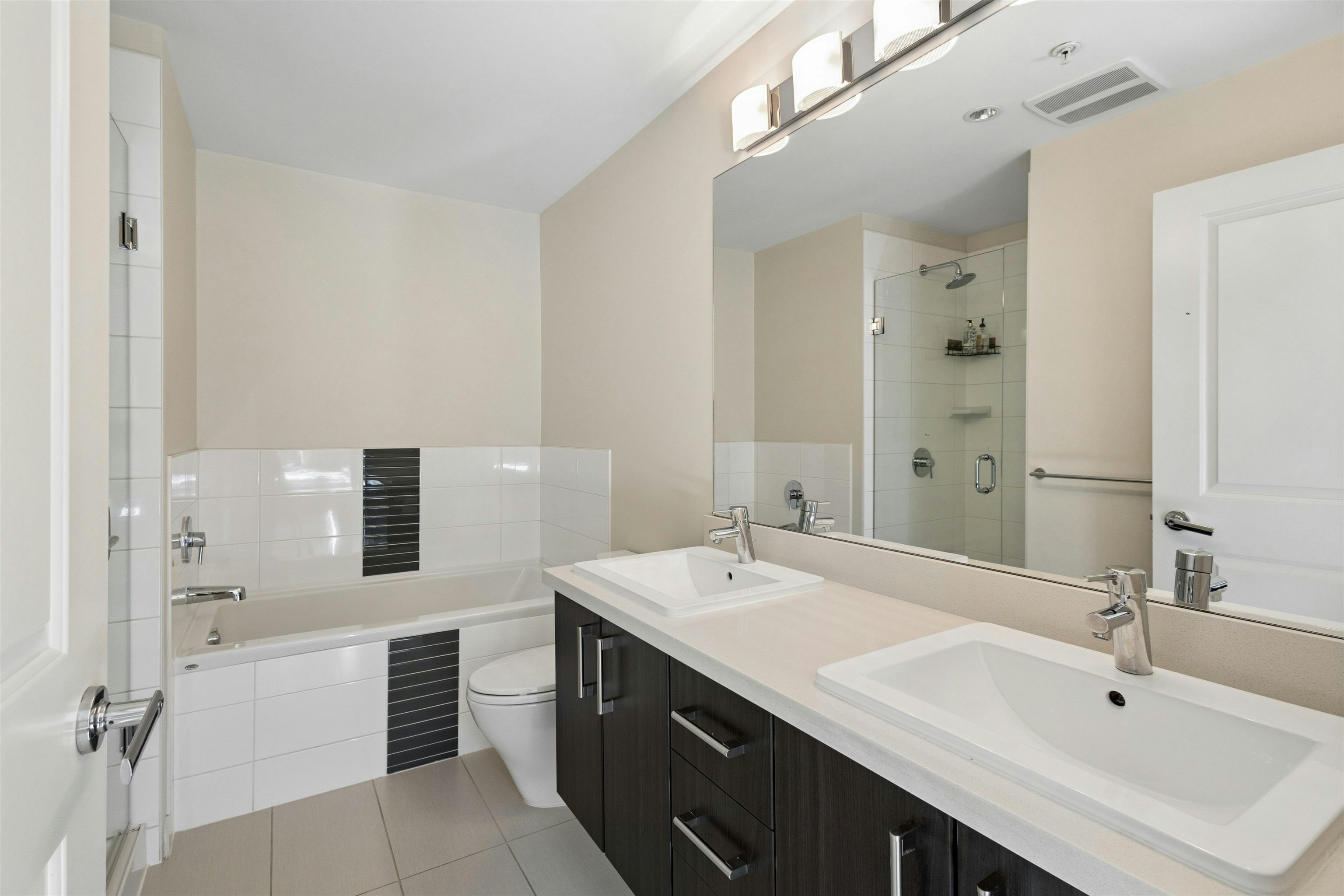 117-3133 Riverwalk Avenue, Vancouver, BC, V5S 0A7 - 20
