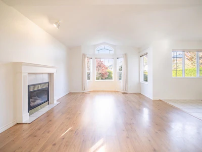 1824 Willow Crescent - 4