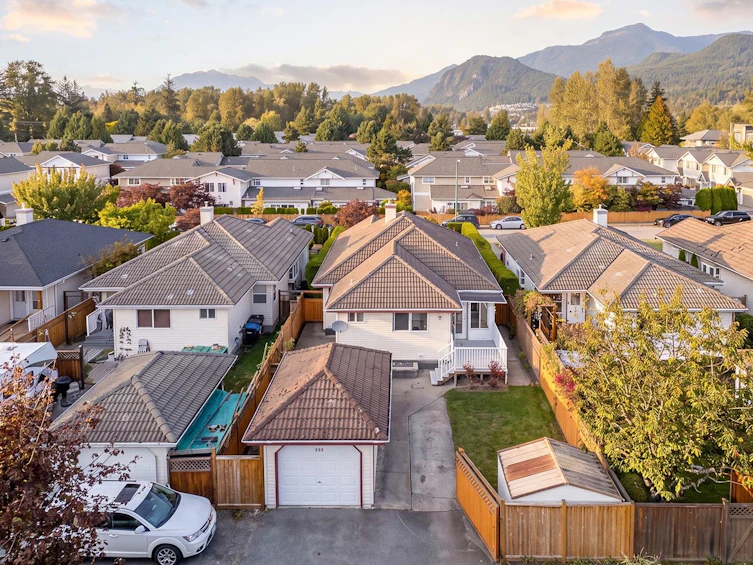 1824 Willow Crescent, Squamish, BC, V8B 0L9 - 35