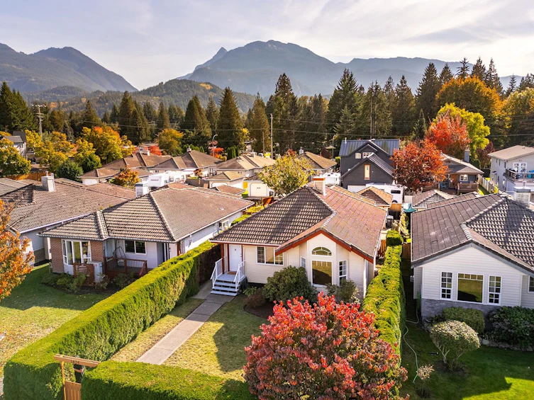 1824 Willow Crescent, Squamish, BC, V8B 0L9 - 36