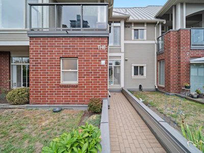 6-4132 Halifax Street - 3