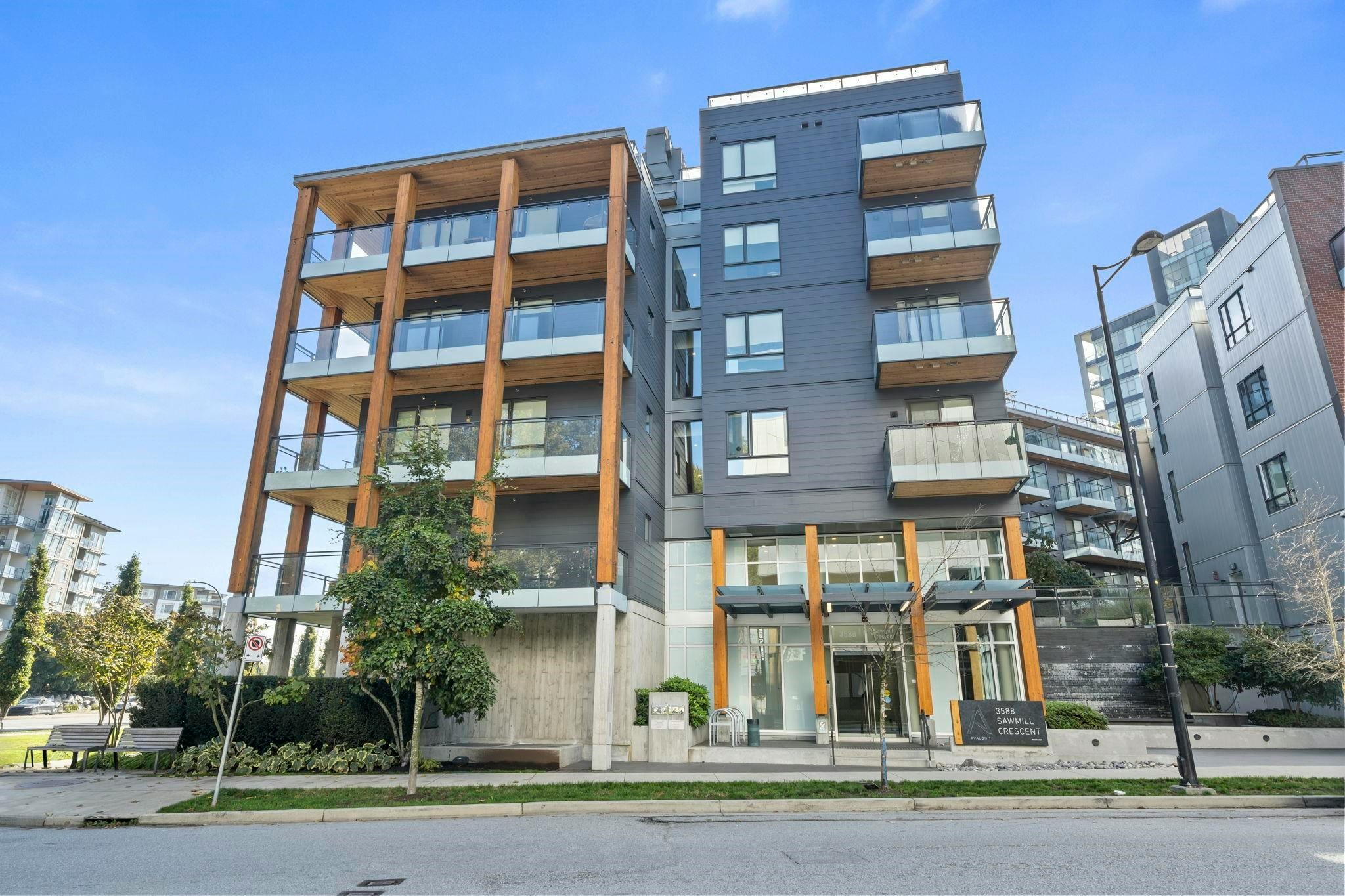 101-3588 Sawmill Crescent, Vancouver, BC, V5S 0H5