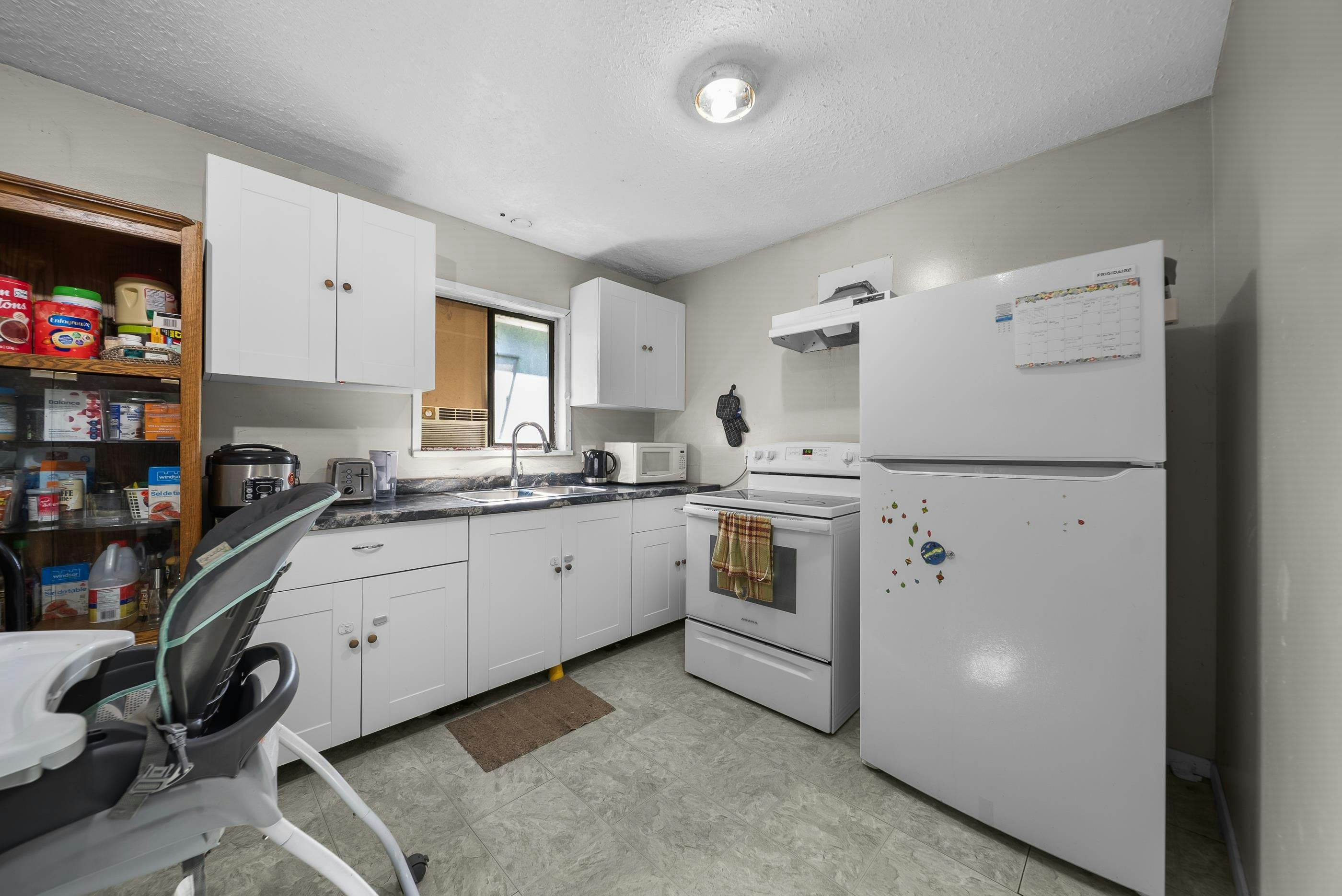 28677 58 Avenue, Abbotsford, BC, V4X 2E8 - 23