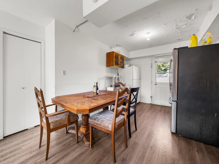 28677 58 Avenue, Abbotsford, BC, V4X 2E8 - 19
