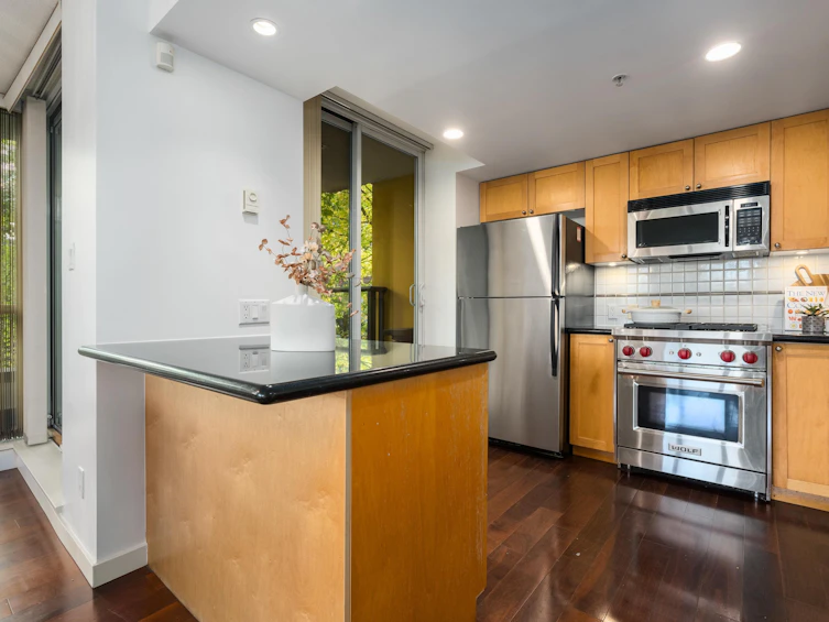 204-1485 W 6th Avenue, Vancouver, BC, V6H 4G1 - 9