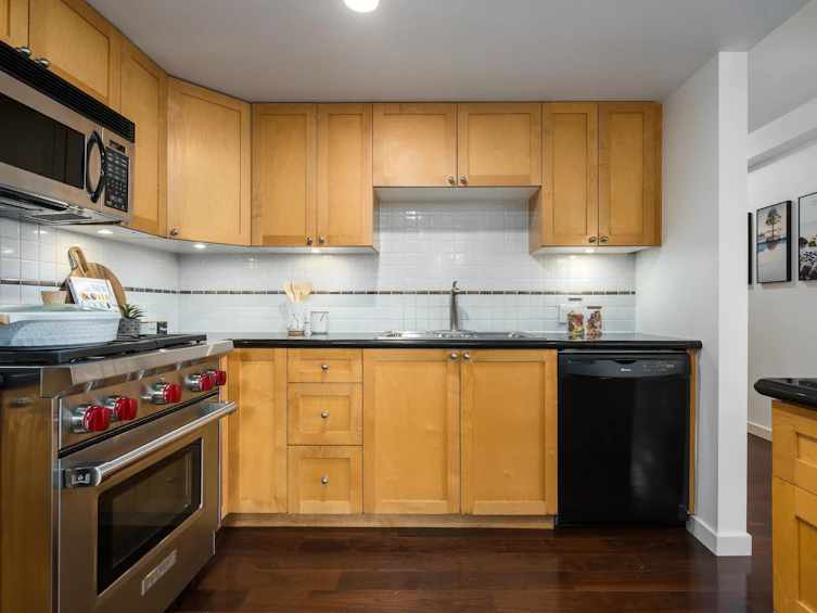 204-1485 W 6th Avenue, Vancouver, BC, V6H 4G1 - 10