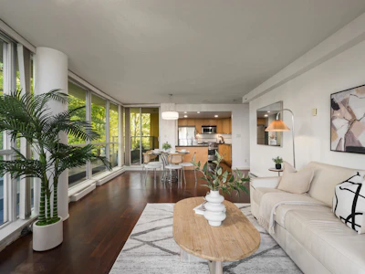 204-1485 W 6th Avenue - 4